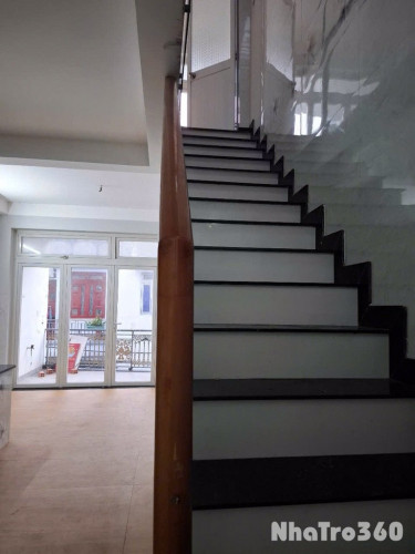 Nhà 1 trệt 2 lầu gần ngã 4 Bình Triệu, vạn phúc
