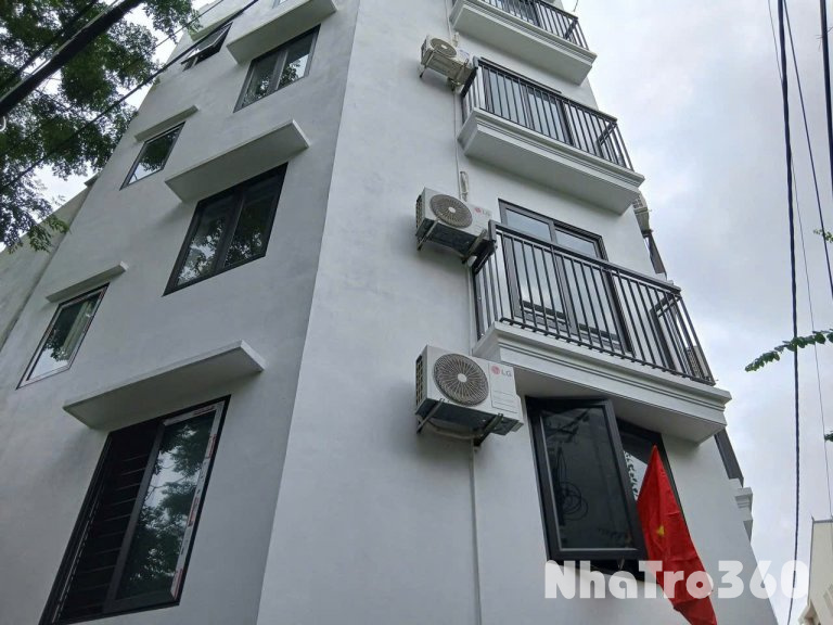 Em chính chủ có căn hộ 50m2 tầng 2 ( nhà 4 tầng) cần cho thuê tại Tổ 20 Ngọc Thụy