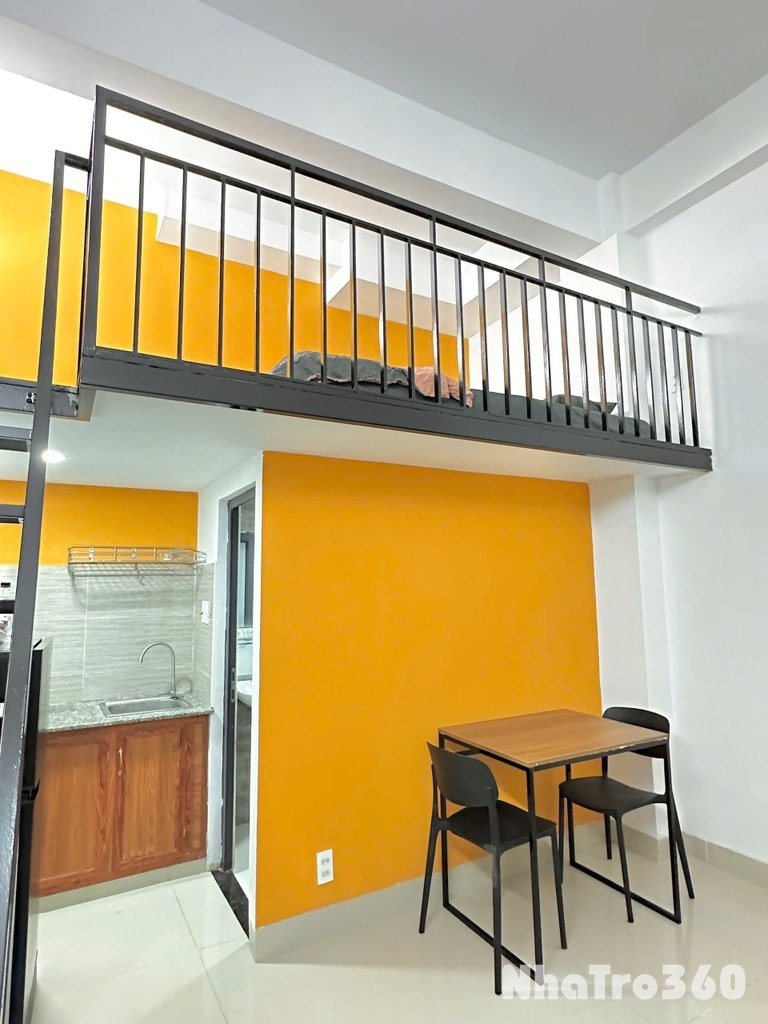 Duplex rộng rãi thoáng cửa sổ rộng thoải mái