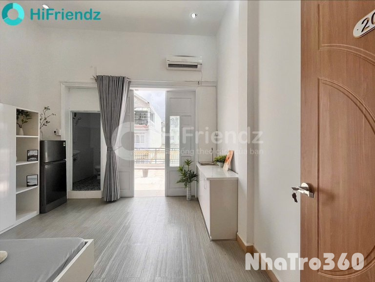 Căn hộ balcony cực rộng, chưa qua sử dụng, Q7