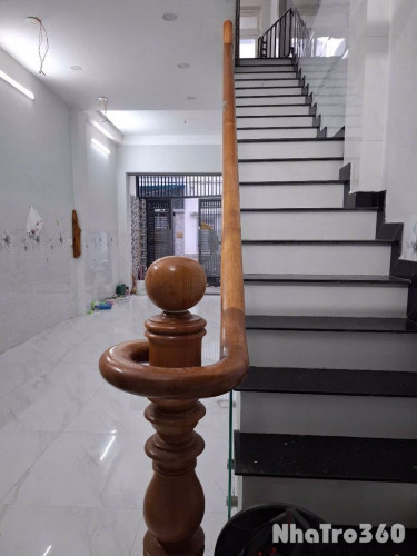 Nhà 1 trệt 2 lầu gần ngã 4 Bình Triệu, vạn phúc
