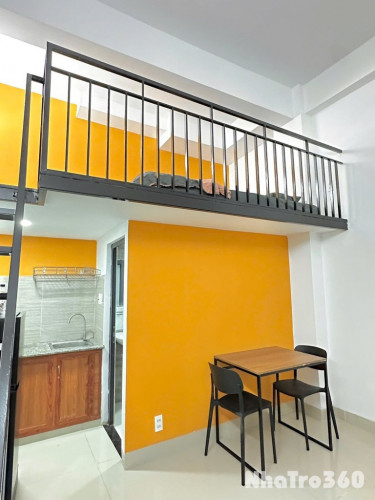 Duplex rộng rãi thoáng cửa sổ rộng thoải mái