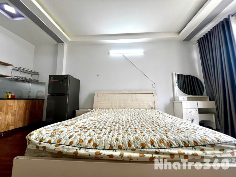 Cho thuê căn hộ Studio Ban công, Máy giặt riêng Q4 gần cầu Ông Lãnh, cầu Calmette, cầu Nguyễn Văn Cừ