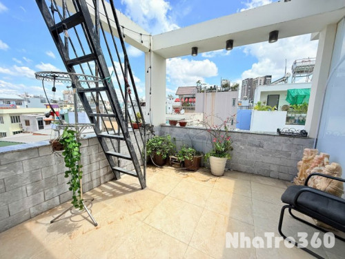 Căn hộ 2PN ngay trung tâm quận 4, bancol siêu chill, gần Đại học Luật, quận 1