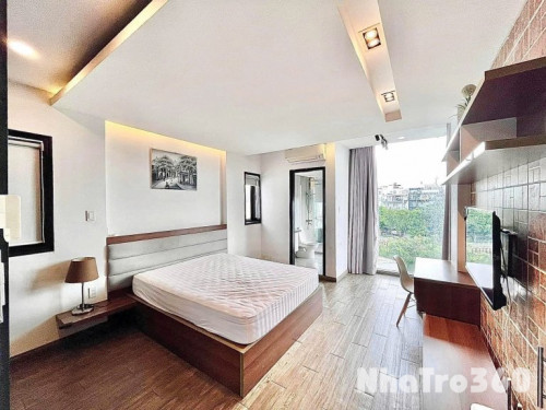 Căn hộ đẹp như penthouse ngay trung tâm quận 3, bancol lớn, gần chùa Pháp Hoa