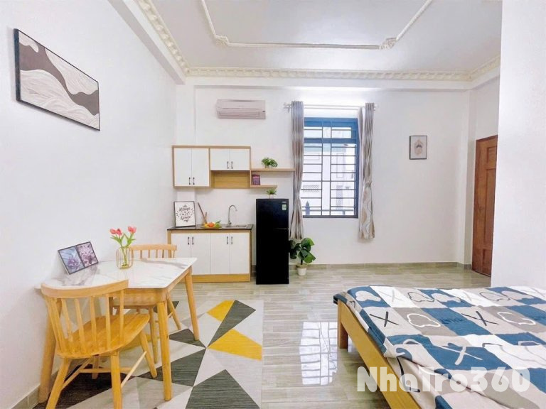 Full nội thất, cửa sổ trời, tự do, giá rẻ