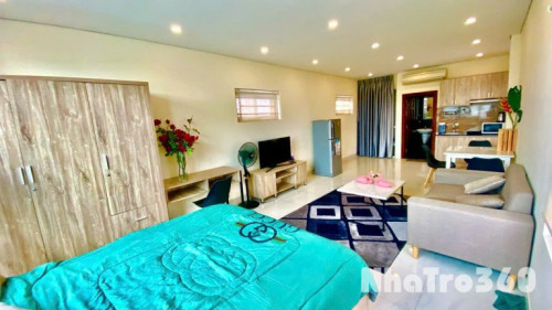 Phòng ngủ studio siêu rộng - cửa sổ lớn gần truờng ĐH Luật