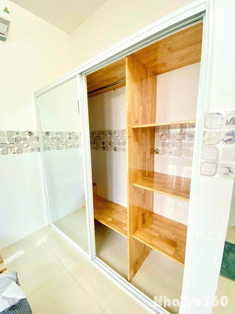 Cho thuê căn hộ studio ban công thoáng mát Q10