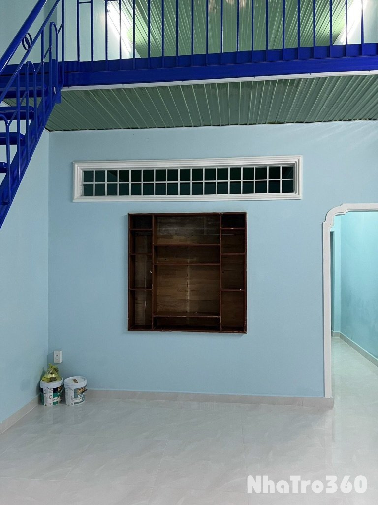 Nhà trống 40m2, có gác lửng, 1 phòng ngủ, Q. BT