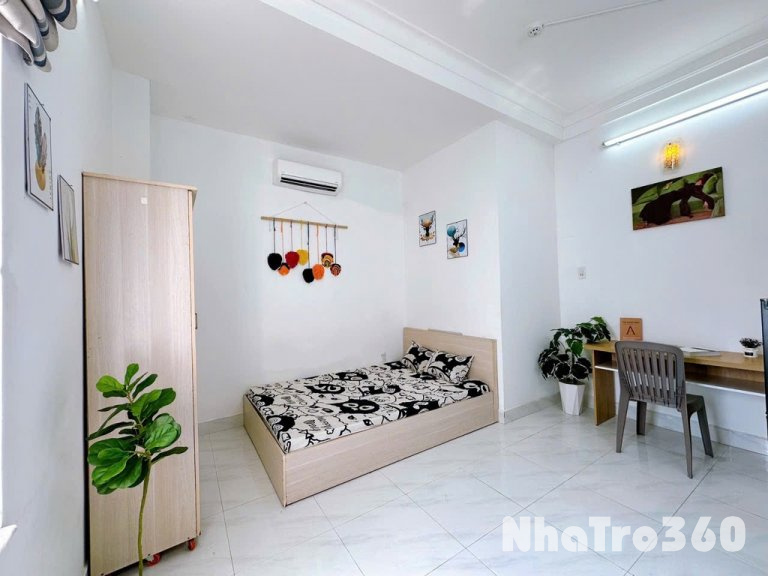 Cho thuê căn hộ studio cửa sổ lớn thoáng nắng gió