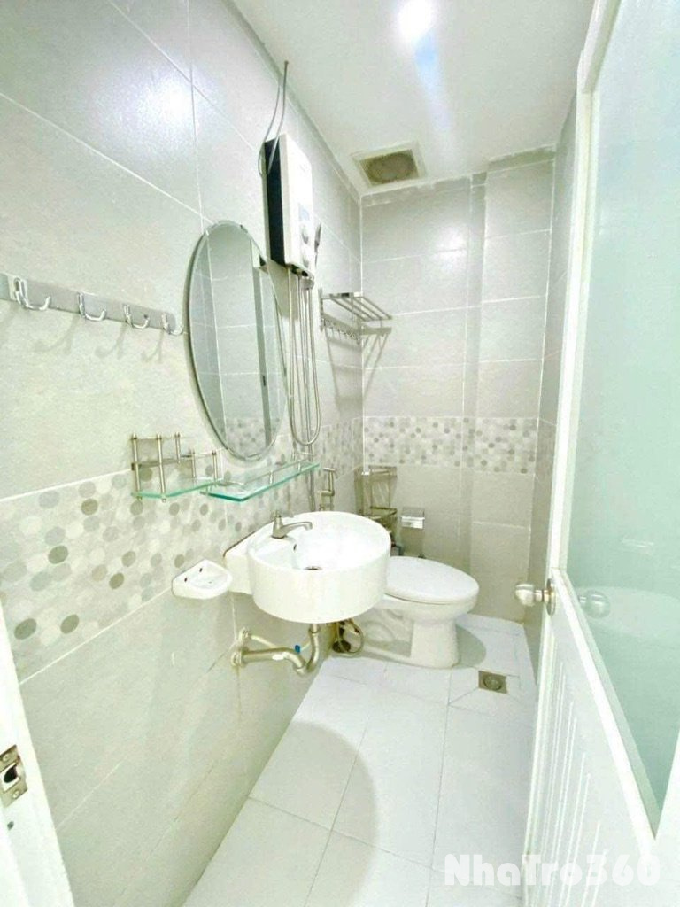 Cho thuê căn hộ studio ban công thoáng mát Q10