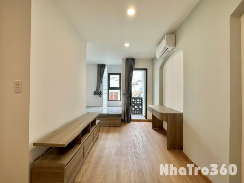 Căn hộ 2PN ngay trung tâm quận 4, bancol siêu chill, gần Đại học Luật, quận 5, quận 1
