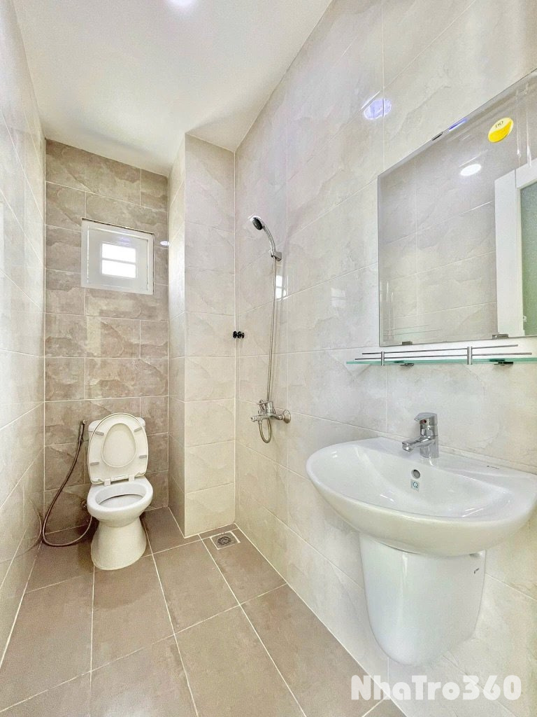 Căn hộ 1PN máy giặt riêng quận 5, mới xây,ban công