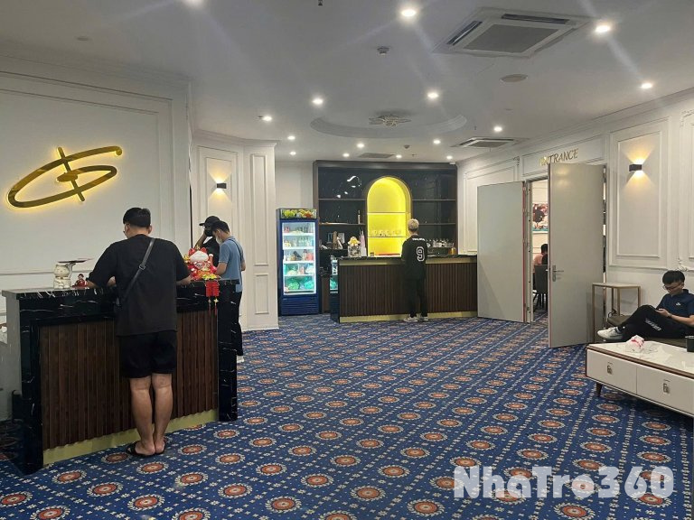 CHO THUÊ MẶT BẰNG 300M² – (SÒNG PÀI CŨ-Tầng hầm DƯỚI TIỆM VÀNG) HOT NHẤT CẦU GIẤY