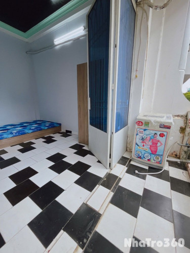 Căn Hộ 2 PN Ban Công Máy Giặt Riêng Quận Tân Bình