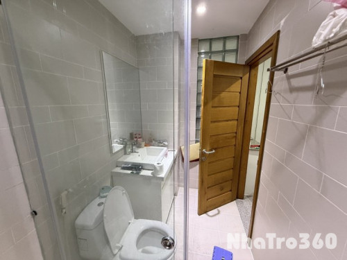 Cho thuê phòng 30m2 có ban công, lâu dài