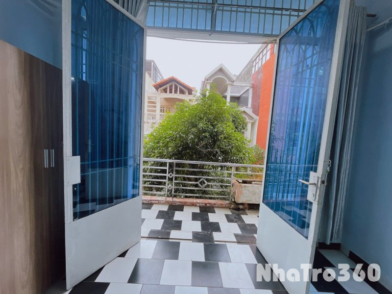 Căn Hộ 2 PN Ban Công Máy Giặt Riêng Quận Tân Bình
