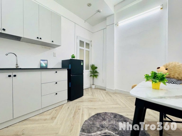 Studio cửa sổ lớn – Khu Bàu Cát, K300, ĐH Văn Hiến