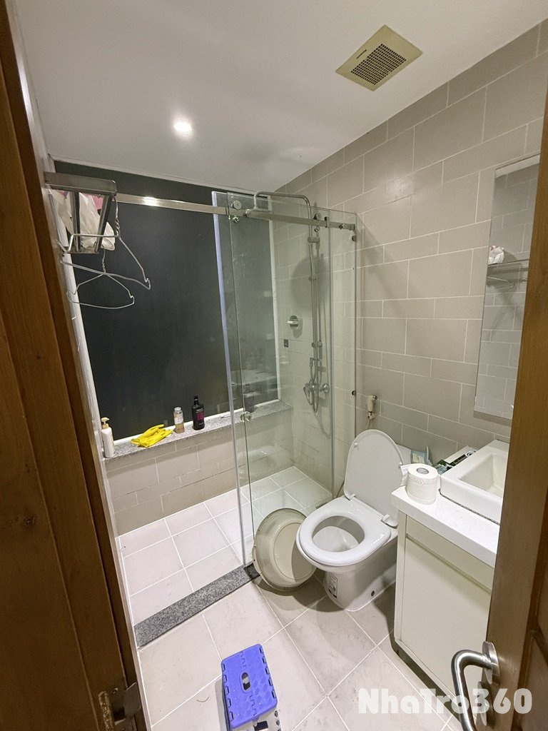 Cho thuê phòng 30m2 có ban công, lâu dài