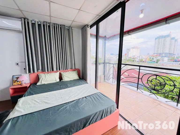 Căn hộ ngay trung tâm quận 1, bancol lớn, gần đại học Luật, sát quận 1, quận 5, quận 10