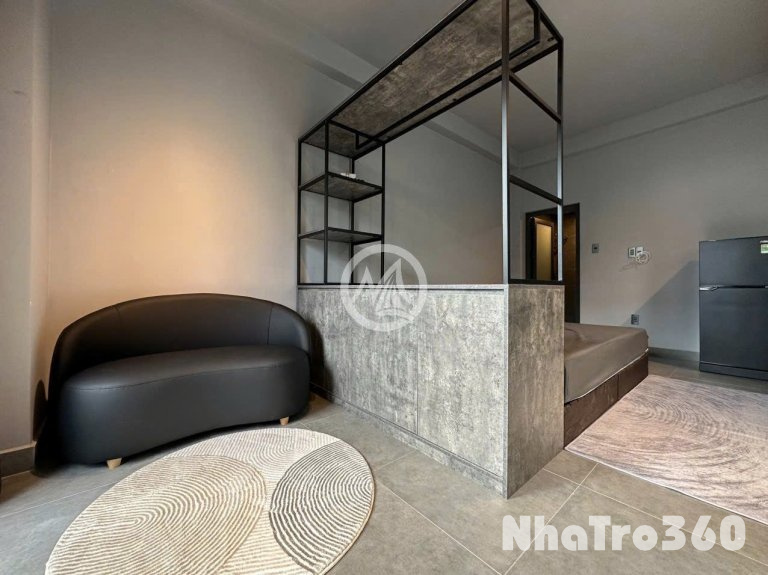 Cho thuê căn hộ Studio Ban công Q1 gần cầu Nguyễn Văn Cừ, Nowzone, Công An Thành Phố