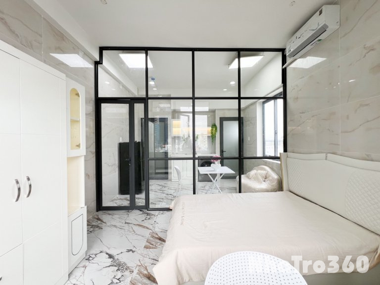 STUDIO MỚI 100% FULL NỘI THẤT BAN CÔNG, CỬA SỔ THOÁNG MÁT, GẦN LOTTE MART, CRESCENT MALL, TDTU, RMIT
