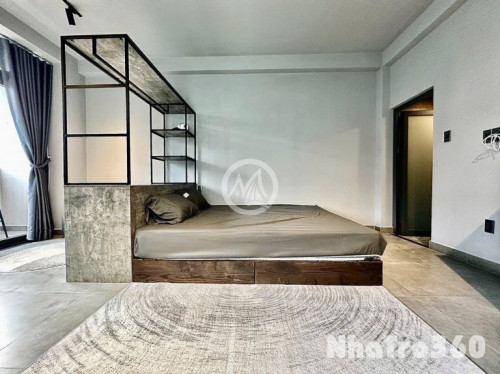 Cho thuê căn hộ Studio Ban công Q1 gần cầu Nguyễn Văn Cừ, Nowzone, Công An Thành Phố