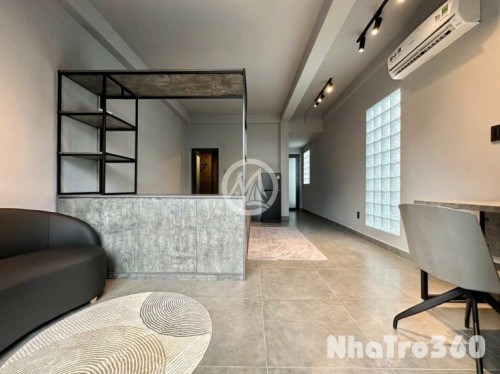 Cho thuê căn hộ Studio Ban công Q1 gần cầu Nguyễn Văn Cừ, Nowzone, Công An Thành Phố
