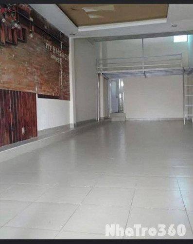 Cho thuê nhà mặt tiền Phạm Văn Đồng P13, Bình Thạnh, 4,2x14m,1 trệt 1 gác, 11tr