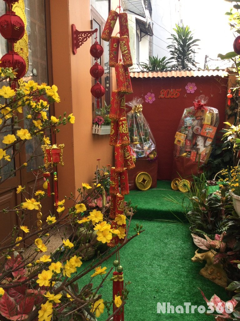 Nhà hẻm sân rộng thoáng mât an ninh yen tinh