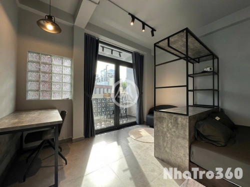Cho thuê căn hộ Studio Ban công Q1 gần cầu Nguyễn Văn Cừ, Nowzone, Công An Thành Phố