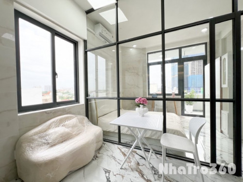 STUDIO MỚI 100% FULL NỘI THẤT BAN CÔNG, CỬA SỔ THOÁNG MÁT, GẦN LOTTE MART, CRESCENT MALL, TDTU, RMIT