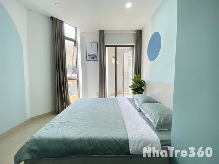 Cho thuê căn hộ Studio Ban công Q1 gần công viên Lê Văn Tám, chợ Tân Định, nhà thờ Tân Định