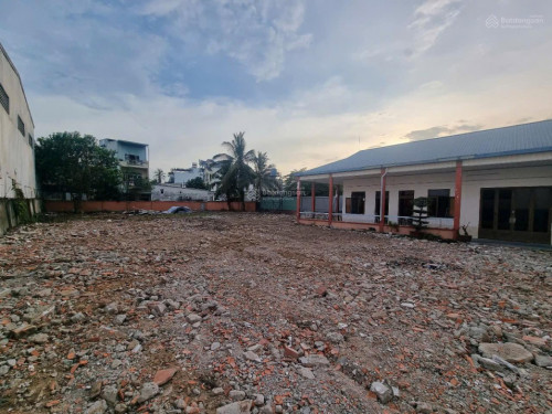 Đất có nhà 1,650m2 thổ cư MẶT TIỀN ĐƯỜNG 30, PHƯỜNG LINH ĐÔNG, TP. THỦ ĐỨC