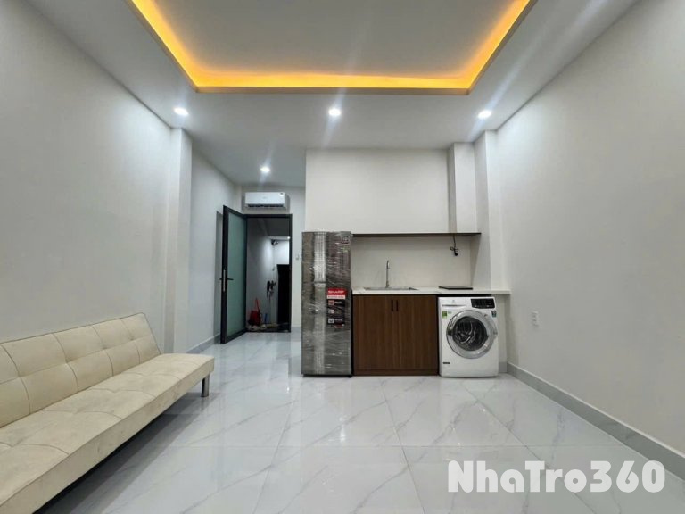 Căn hộ full nội thất ban công CMT8 Quận 3