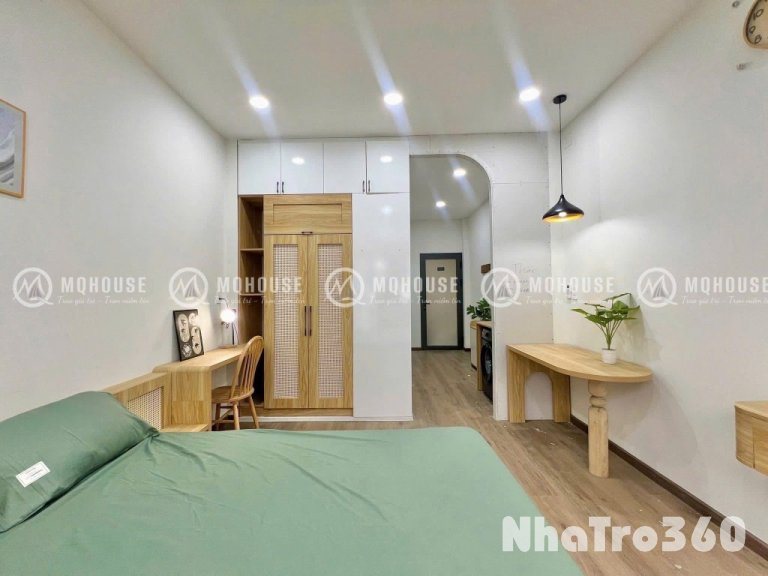 Căn hộ full nội thất ban công Phạm Ngũ Lão Quận 1