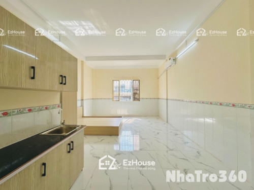 Phòng Siêu rộng - 50m2 - cửa số gió trời lồng lông