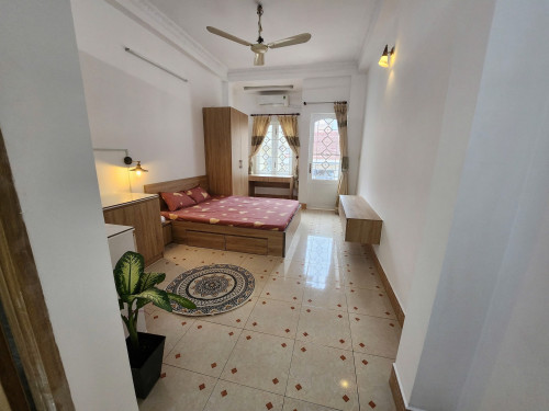 Cho thuê căn hộ Q1, Đường Hai Bà Trưng, gần ĐH Y Dược, Chợ Tân Định, CV Lê Văn Tám