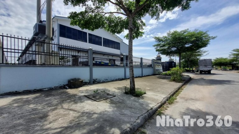 Cho thuê kho xưởng 5000m2 (XD: 3300m2) giá tốt KCN Vĩnh Lộc. PCCC tự động, trạm điện