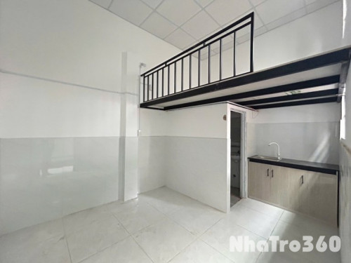PHÒNG MỚI 100% NGAY TRỆT, NHÀ ĐỂ XE LỚN