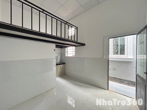 PHÒNG MỚI 100% NGAY TRỆT, NHÀ ĐỂ XE LỚN