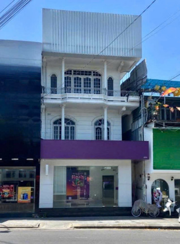 🏢 CHO THUÊ NHÀ 3 TẦNG MẶT TIỀN NGUYỄN HUỆ – TRUNG TÂM TP. HUẾ 🏢
