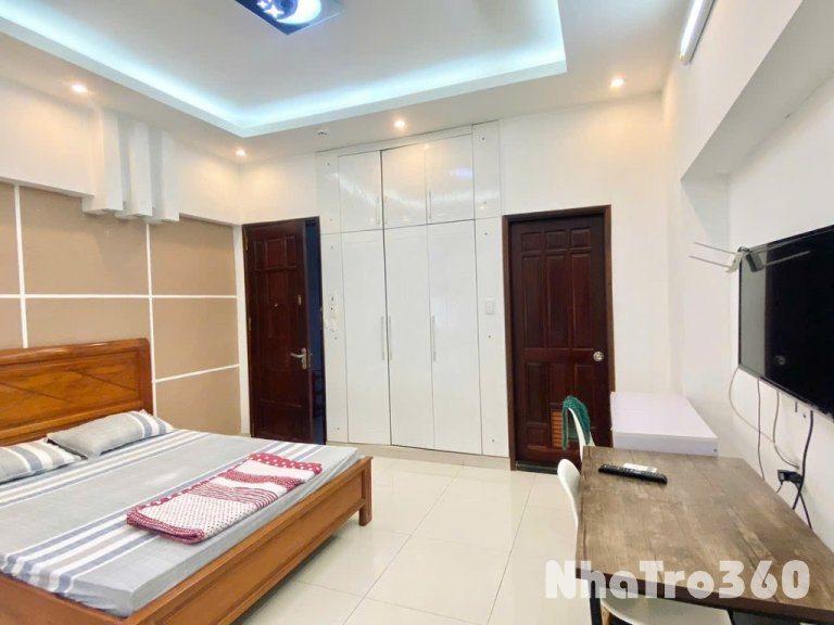 Căn hộ tách bếp quận 8, Full nội thất, UEH giáp Q5