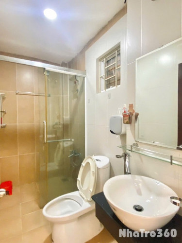 Căn hộ tách bếp quận 8, Full nội thất, UEH giáp Q5