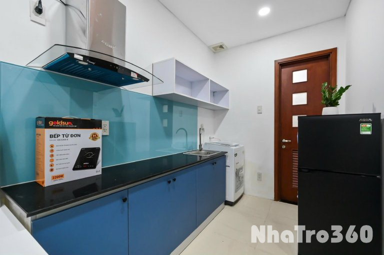 Cho thuê căn hộ Studio Ban công Q1 gần công viên Lê Văn Tám, chợ Tân Định, nhà thờ Tân Định