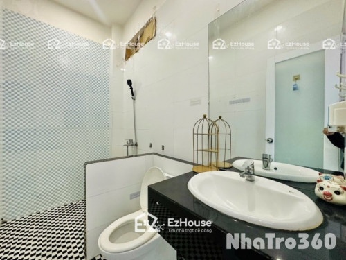 Full nội thất- cửa sổ trời thoáng mát- an ninh