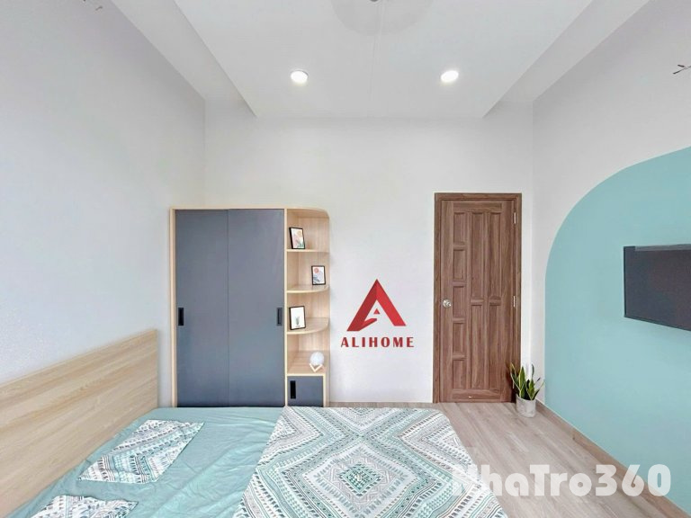 Căn hộ tách bếp giá giảm mạnh mùa sinh viên ngay quận 4, view bancol, gần Đại học UEH