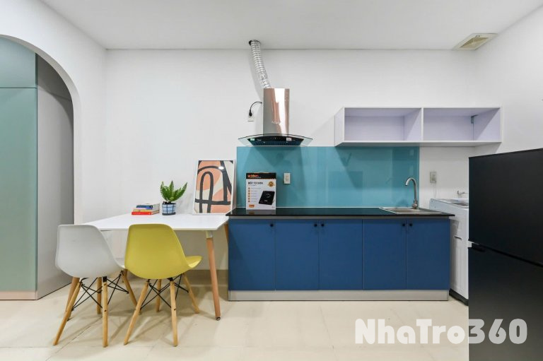 Cho thuê căn hộ Studio Ban công Q1 gần công viên Lê Văn Tám, chợ Tân Định, nhà thờ Tân Định