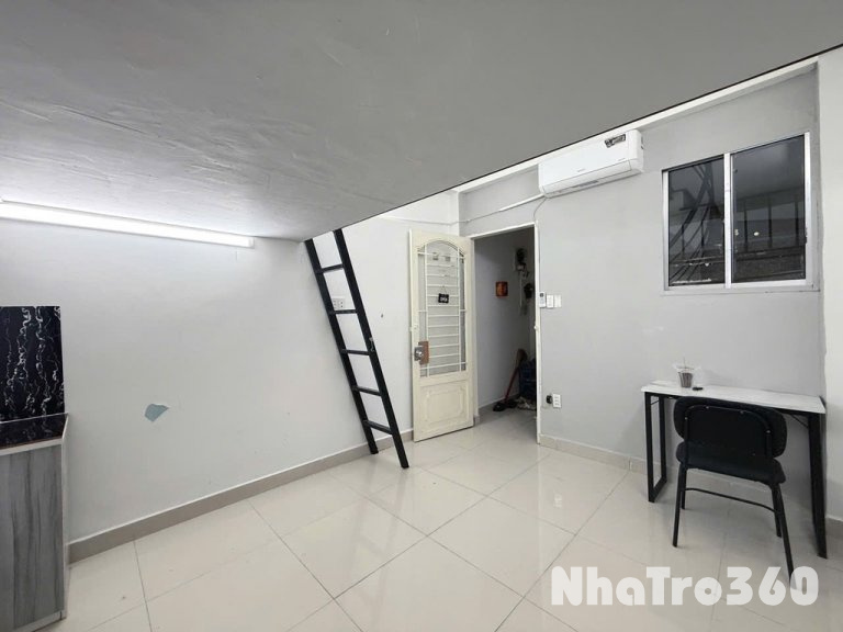 3tr5 cả phòng, có gác, thoáng mát, rộng rãi