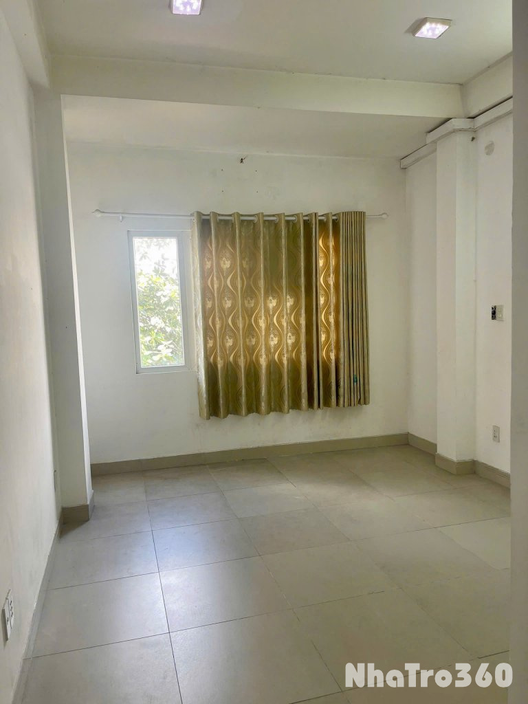 CHO THUÊ PHÒNG LỚN QUẬN 3 - ĐƯỜNG CMT 8 - CHỈ 5 TRIỆU/THÁNG